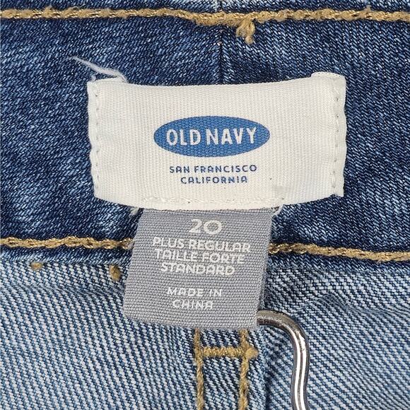 Old Navy Womens 20 Plus Regular Distressed Denim Cut Off Shorts 42" Waist - Picture 3 of 11